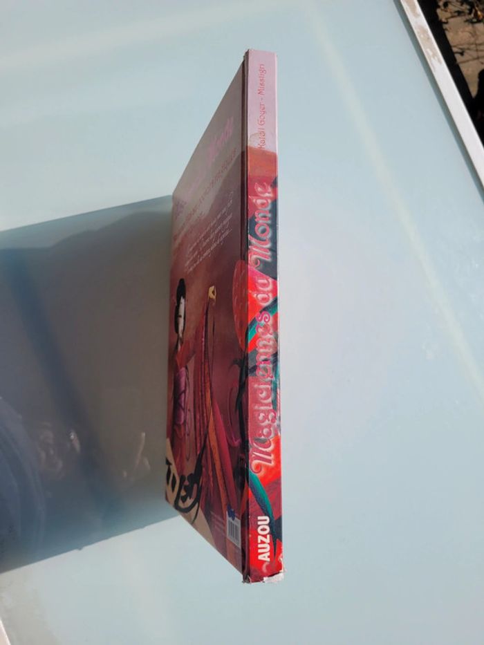 Très beau livre grand format Magiciennes du Monde (64) - photo numéro 19