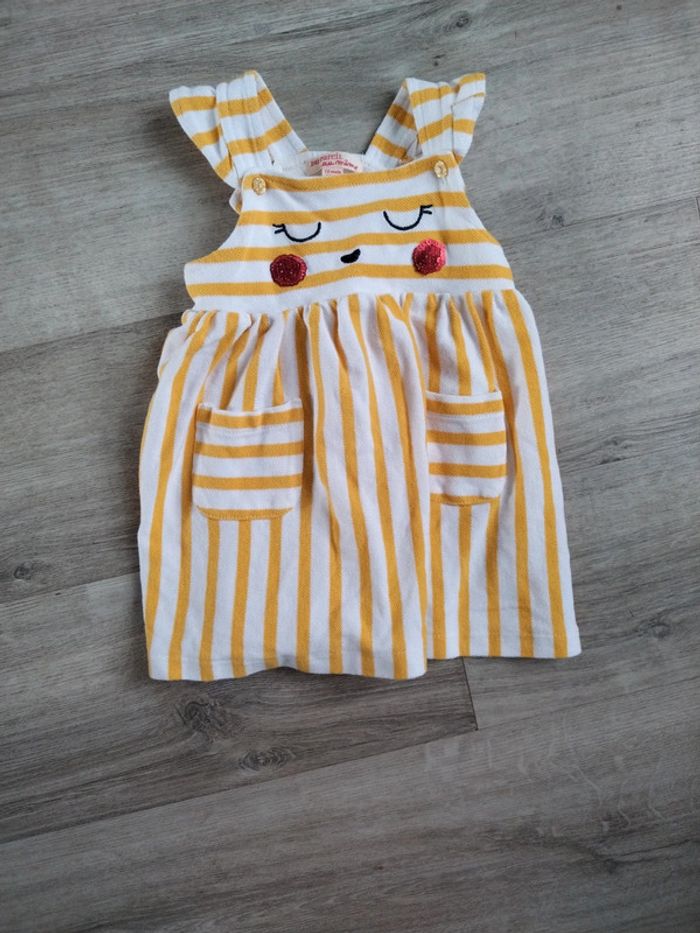 Robe dpam 12 mois