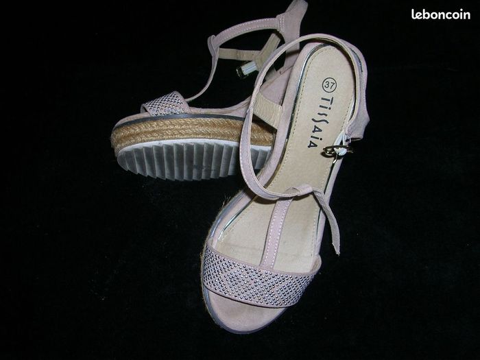 Chaussures sandales nu pieds compensés - photo numéro 3