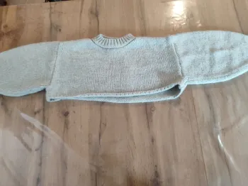 Pull col V MNG crème Taille S. La douceur chic pour la mi-saison !