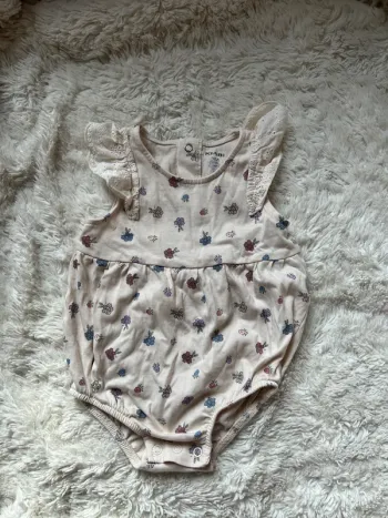 Body sans manches avec volants Kiabi 3 mois