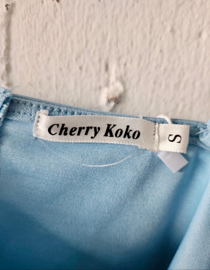 Top bustier fleuri Cherry Koko Ouverture glissière au dos Fleurs appliquées brodées Bretelles fines réglages - photo numéro 7