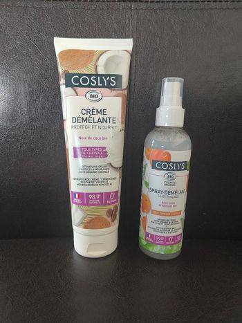 Routine démêlant spray et crème coslys vegan