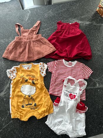 Lot de vêtements bébé fille 3 mois très bon état Voir neuf
