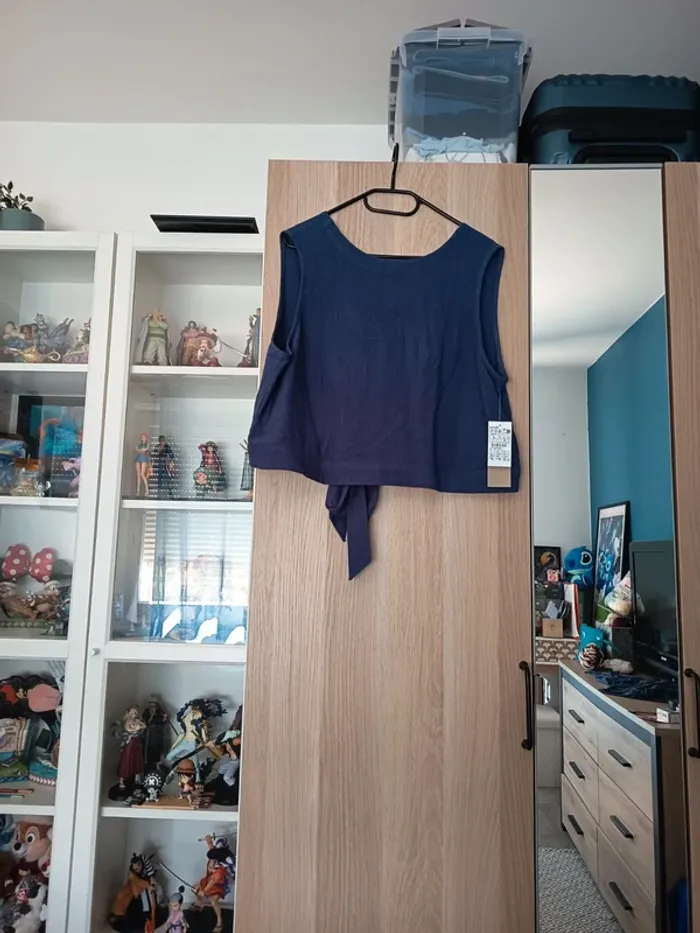 Top sans manches a nouer dans le dos avec dos nu bleu neuf Kiabi - Taille L 42-44