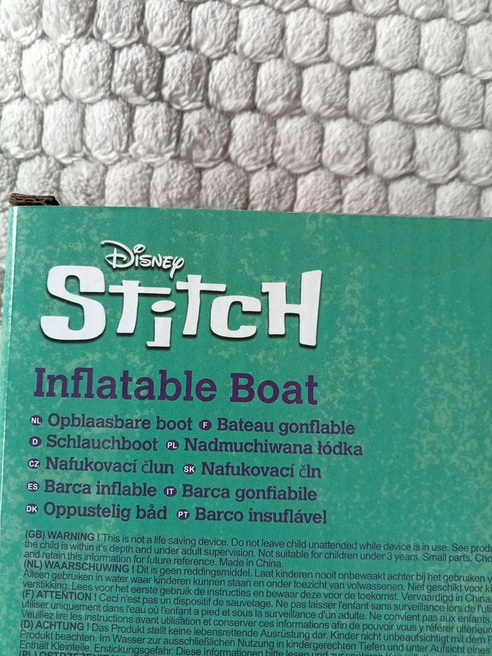 Bateau gonflable Stitch - photo numéro 2