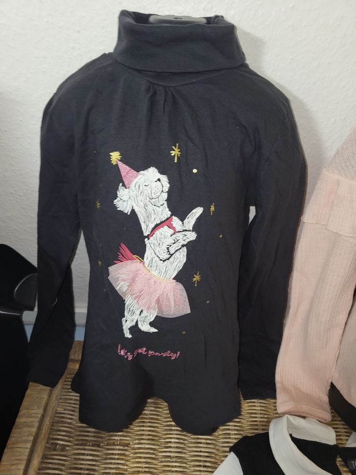 Lot 4 hauts fille 8 ans - photo numéro 4