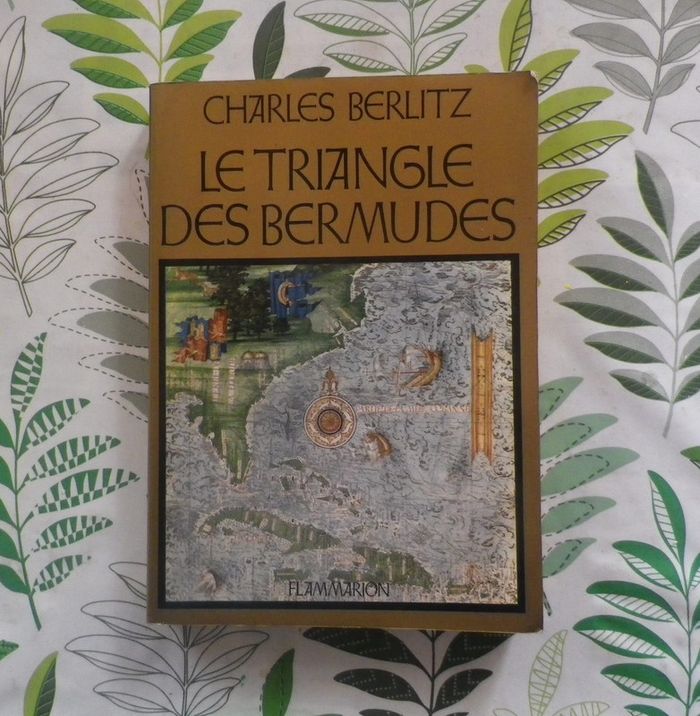 Le Triangle des Bermudes par Charles Berlitz Ed. Flammarion