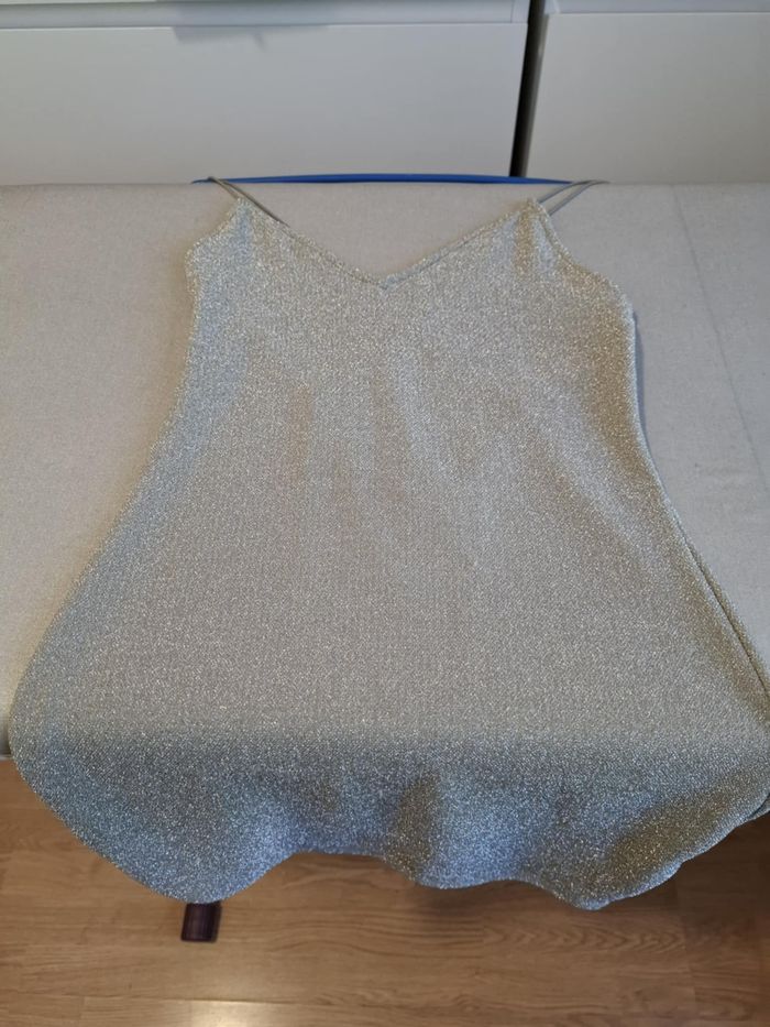 Jolie robe H&M moulante XS pailletée de soirée ou d'été fines bretelles très bon état