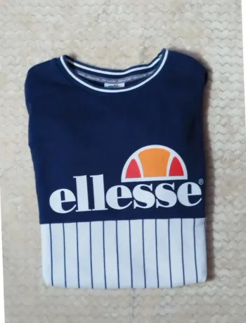 Pull Ellesse Taille M Super état