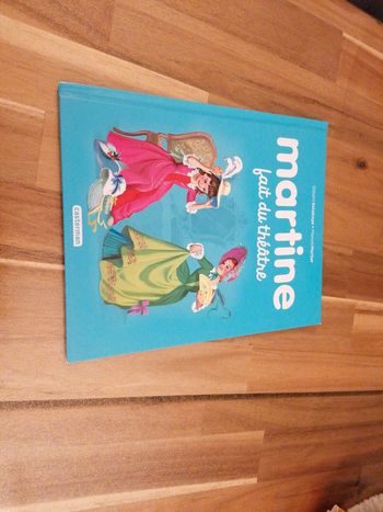 Livre Martine fait du théâtre