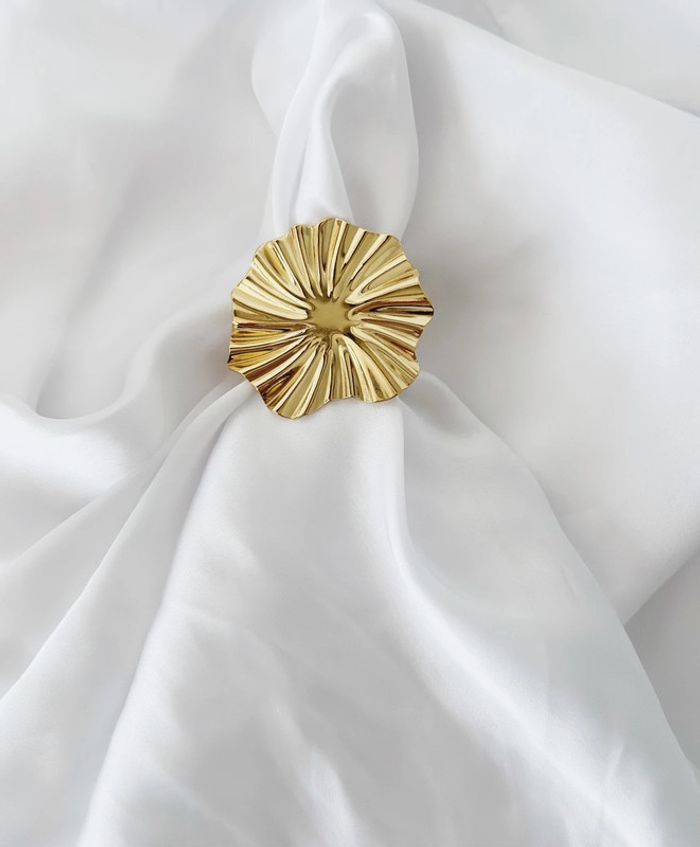 Bague marguerite dorée ajustable