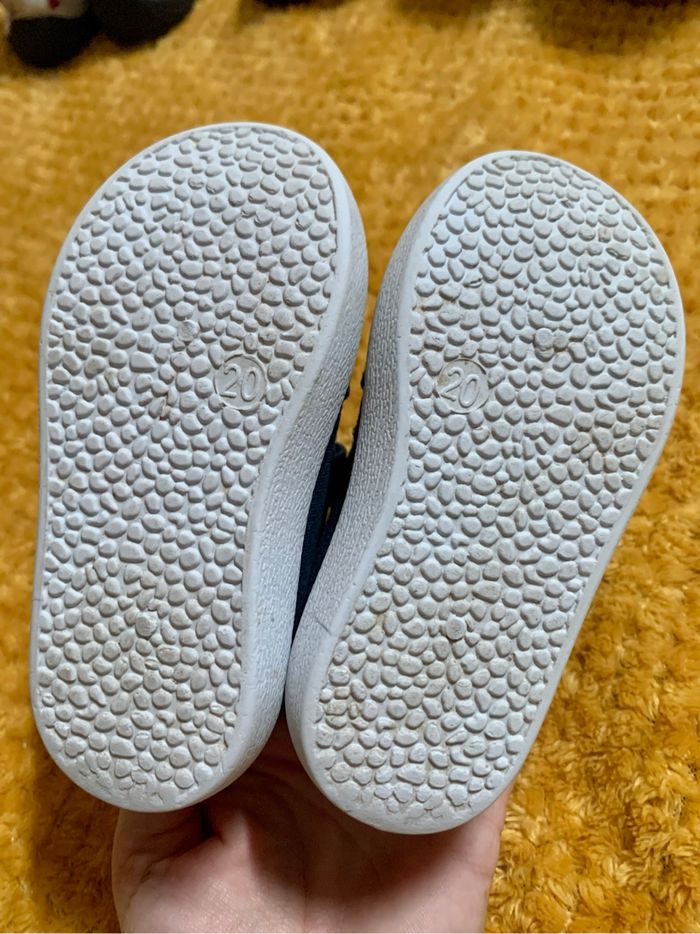 Lot chaussures taille 20 - photo numéro 5