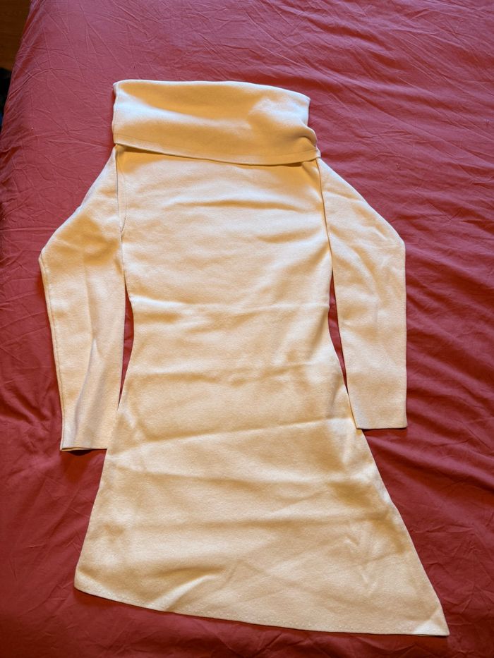 Robe Claudie Pierlot Écru Asymétrique Col Bardot – Neuve T.38 - photo numéro 3