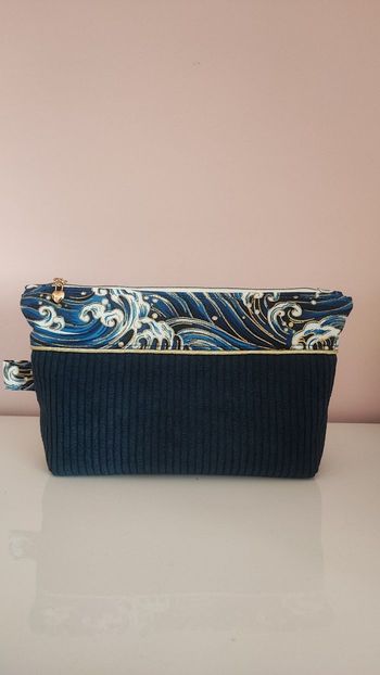 Trousse à maquillage en velours côtelé marine fait main 