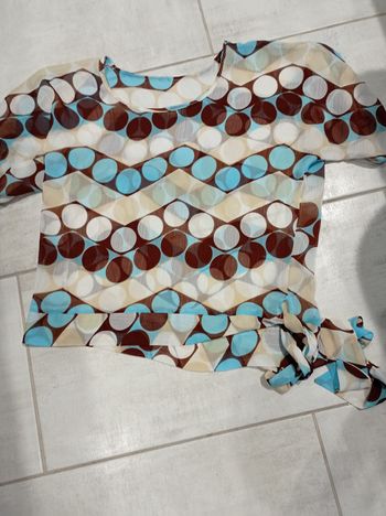 Tee-shirt avec les ronds