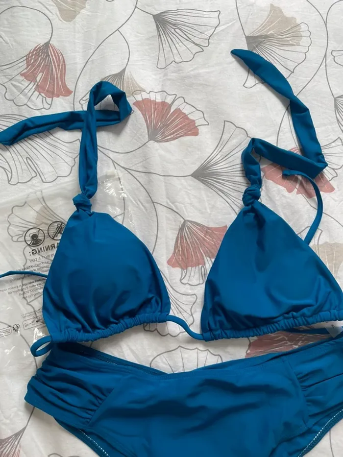 maillot de bain bleu neuf - photo numéro 3