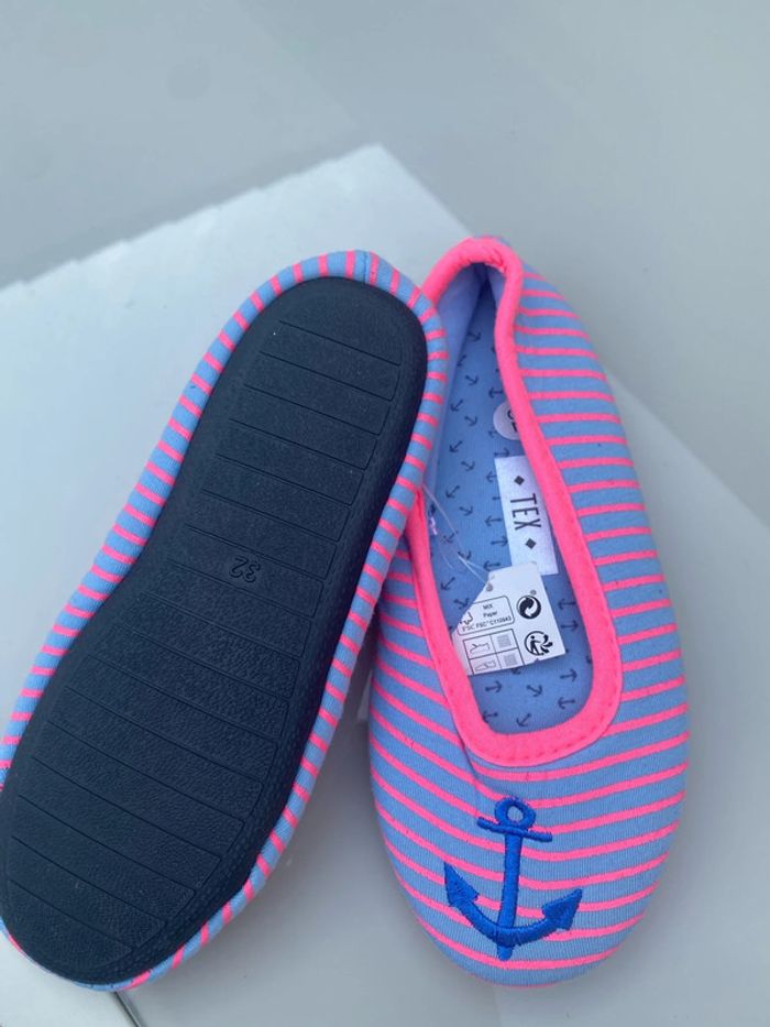 Chaussons, pantoufles, marque tex pointure 32 neuve - photo numéro 3