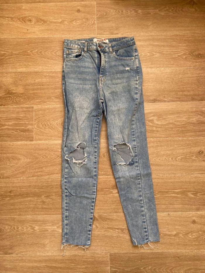 👗Jean skinny bleu clair Jennyfer taille 38 - photo numéro 2