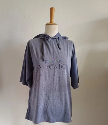 Tshirt à capuche taille M Dynam