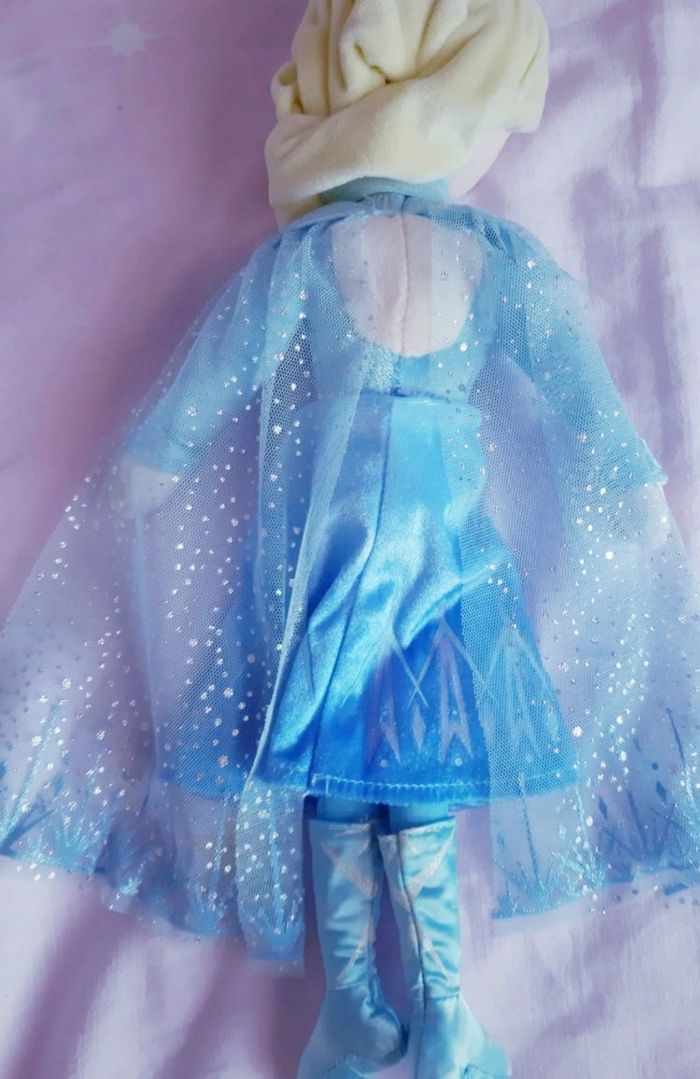 Poupée la reine des neige - photo numéro 3