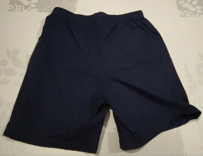 Short marine T: 8/9 ans - photo numéro 3