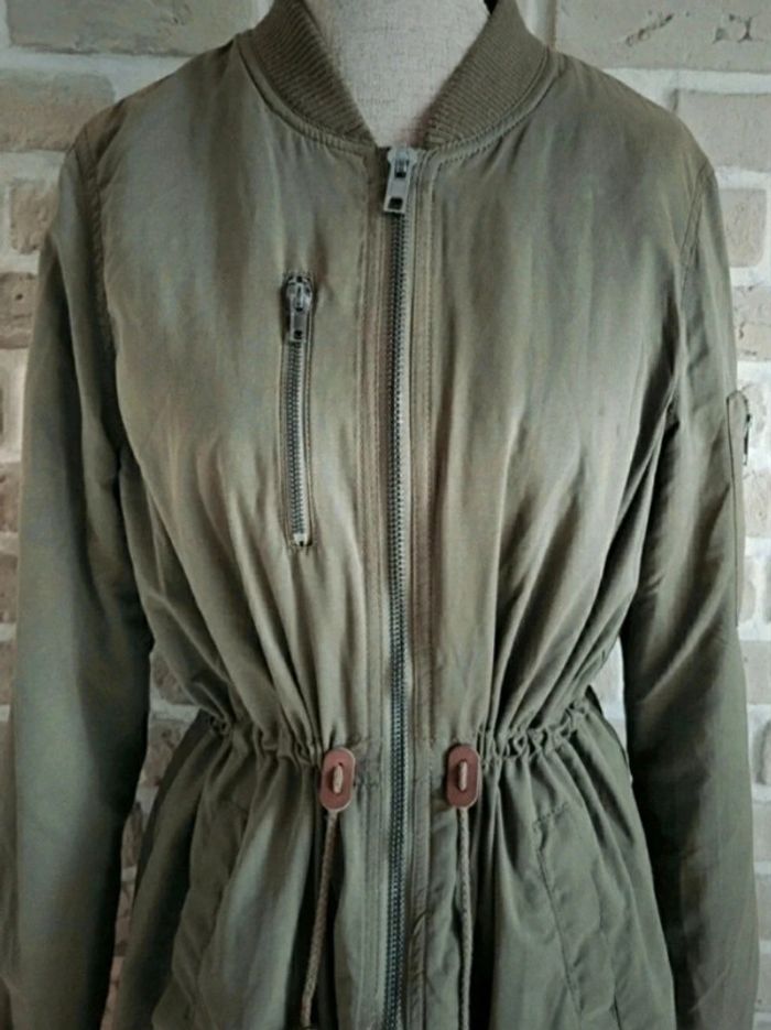 Parka longue kaki Stradivarius S 36