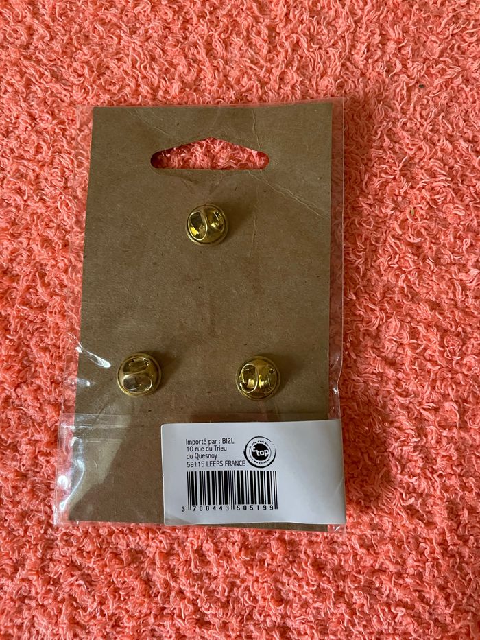 Pin’s - photo numéro 2