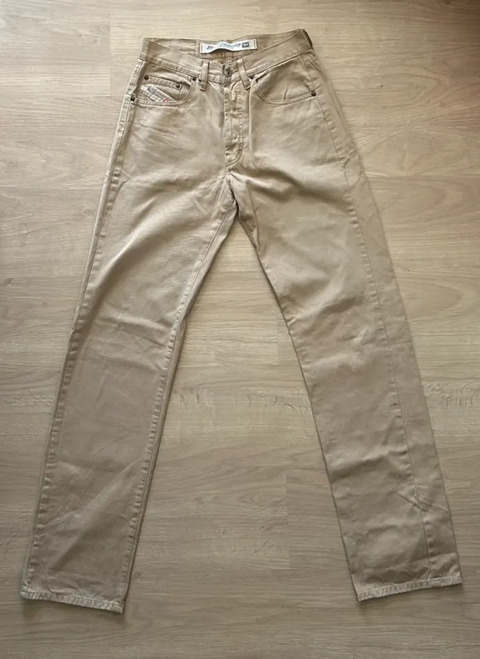 Jean droit Diesel beige - Coupe classique - Très bon état