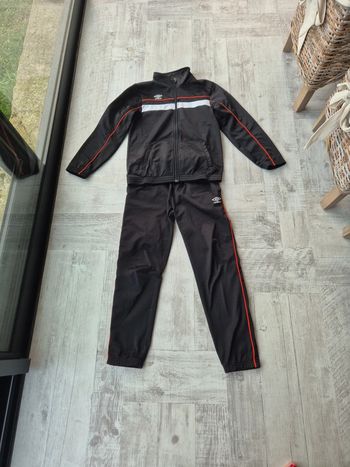Survêtement  Taille 12 ans