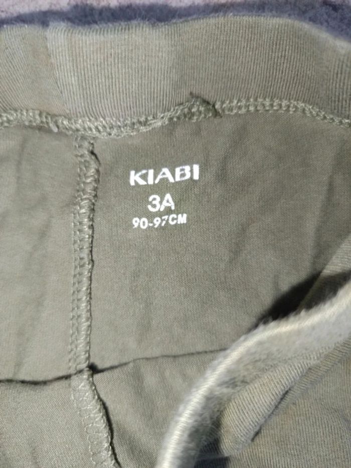 🩷 Legging taille 3 ans Kiabi 💜 - photo numéro 2
