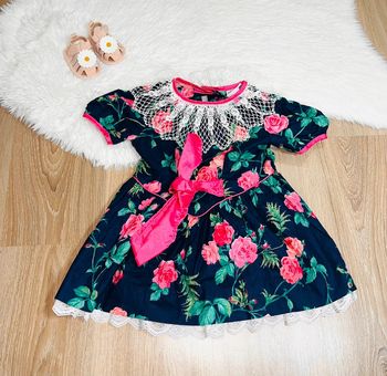 Robe à motifs fleuris