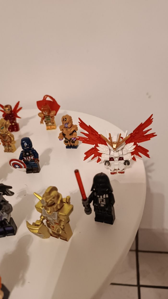 Lego figurines - photo numéro 6