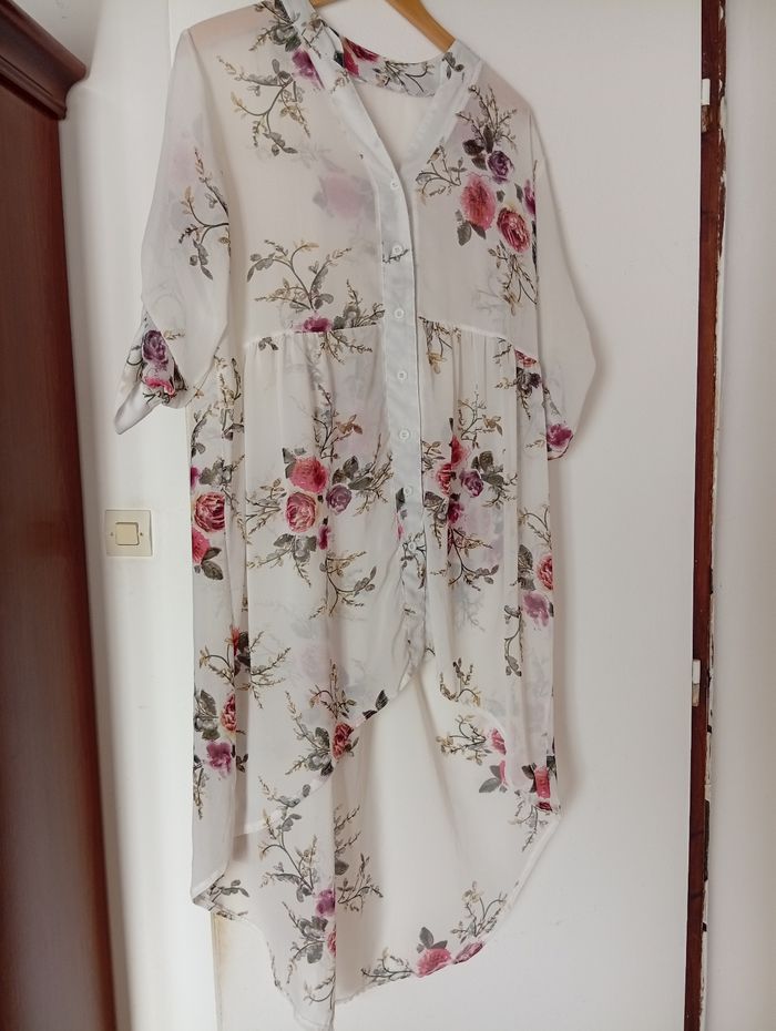 Longue chemise,plus courte devant - photo numéro 2