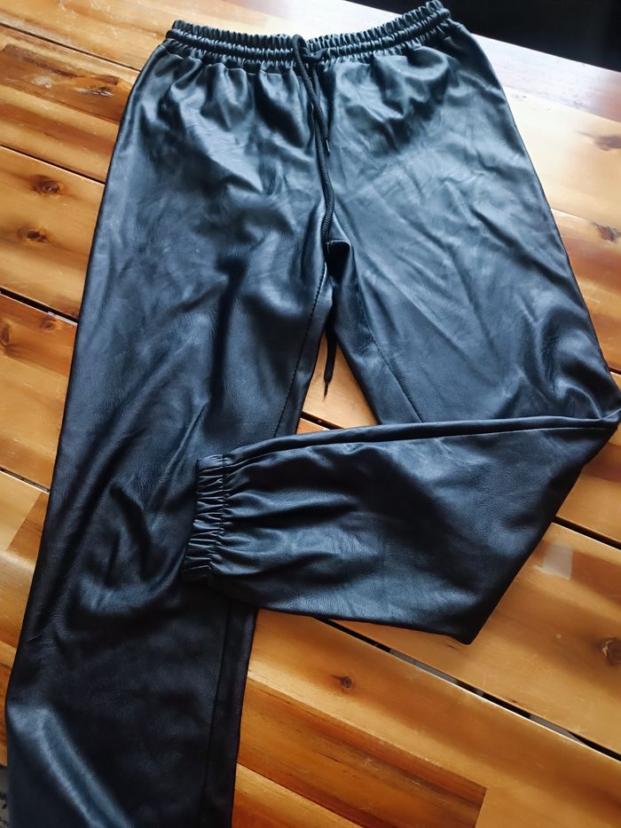 Pantalon cuir - photo numéro 2