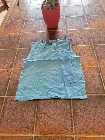 Débardeur tee shirt sans manches