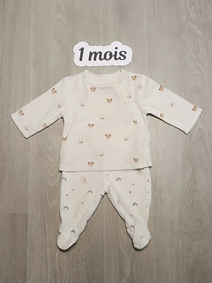 Pyjama 2 pièces bébé fille taille 1 mois