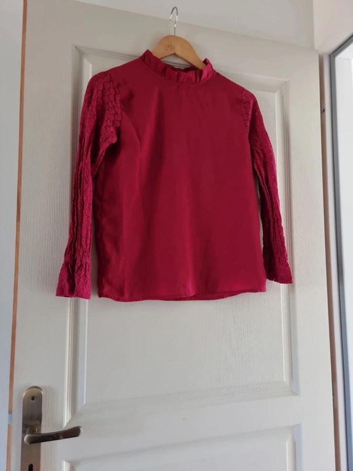 Blouse manches longues en dentelle