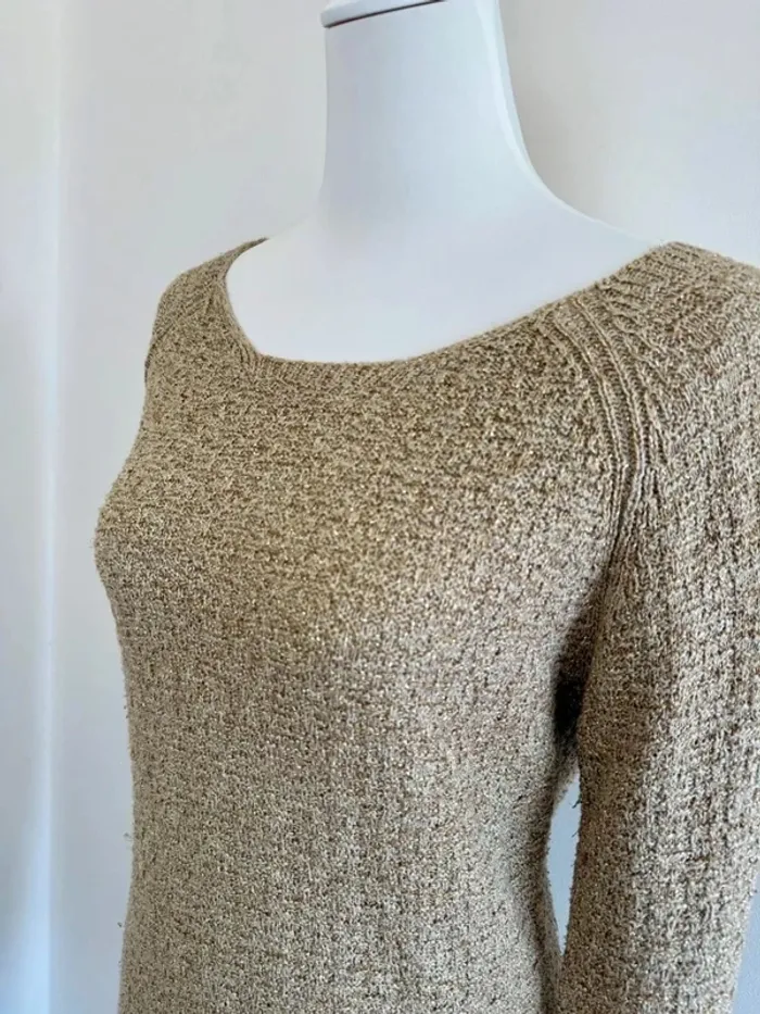 Robe Massimo dutti en maille dorée taille M très bon état - photo numéro 3