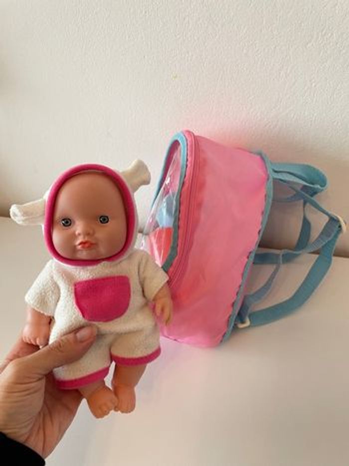 Sac à dos , accessoires et mini bébé - photo numéro 2