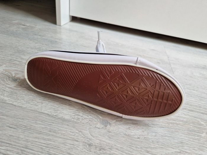 Trousse neuve avec étiquette La chaise longue basket - photo numéro 4