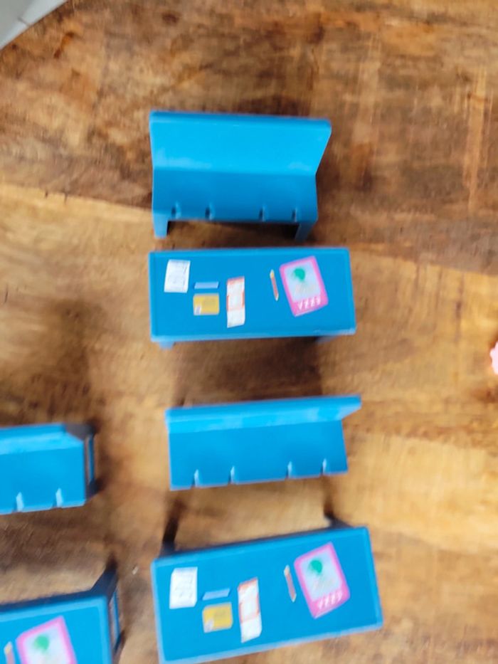 Jouet miniature imitation salle de classe pour petit personnage comme peppa pig - photo numéro 4