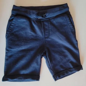 Short bleu marine - 7 ans
