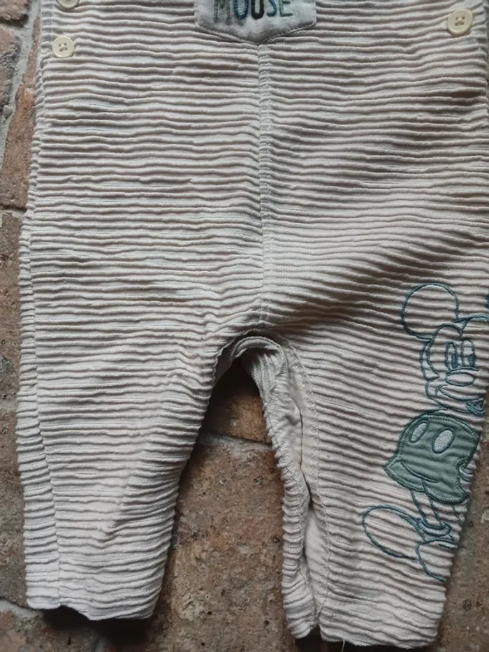 🌹salopette Disney Primark 3-6 mois 68cm🌹 - photo numéro 2