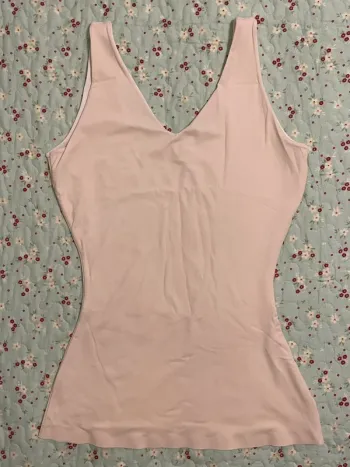 4-in-1 form fitting tank top