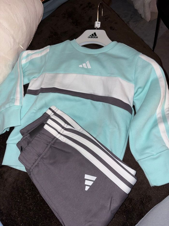 Ensemble Adidas - photo numéro 3