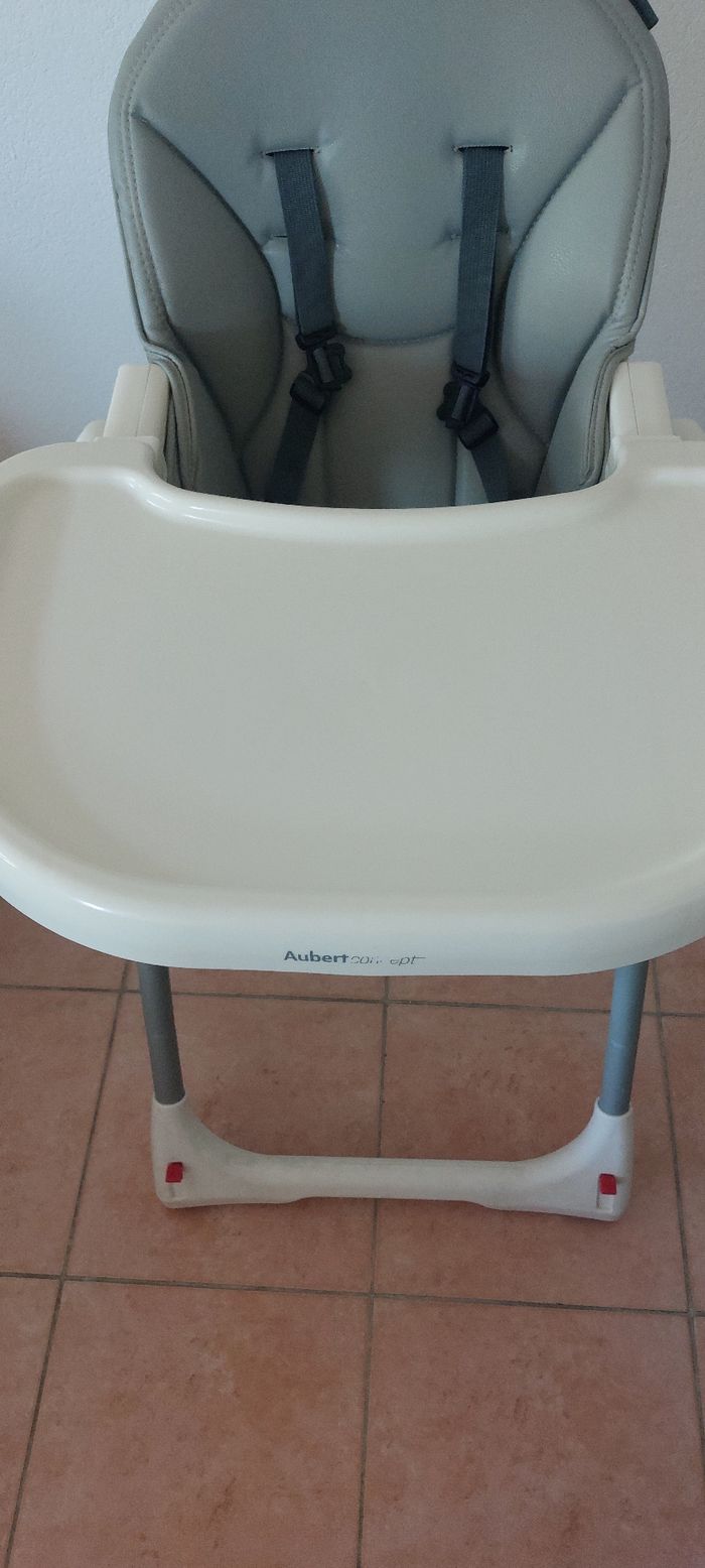 Chaise haute - photo numéro 4