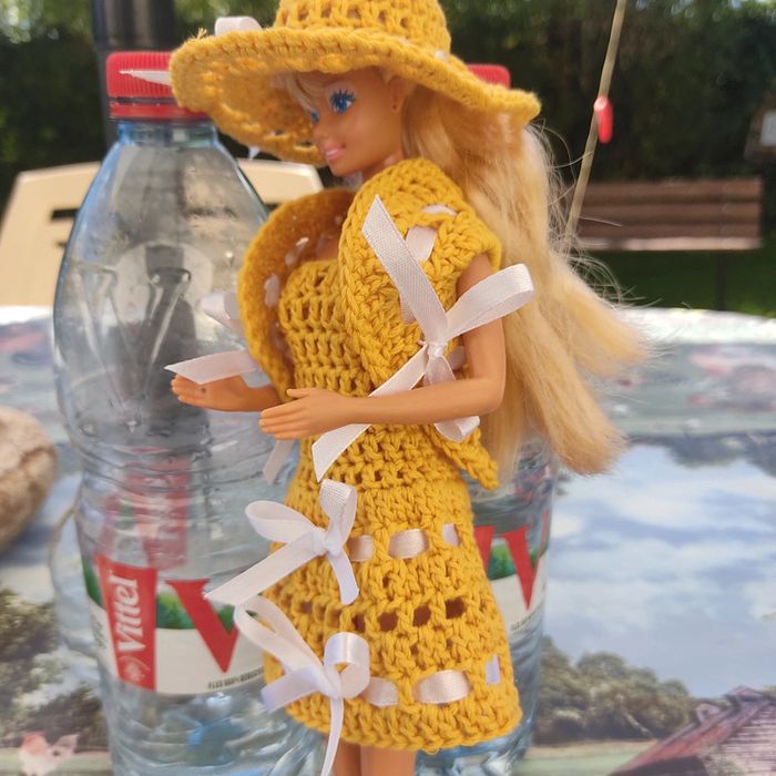 Vêtements pour Barbie 3 € - photo numéro 6