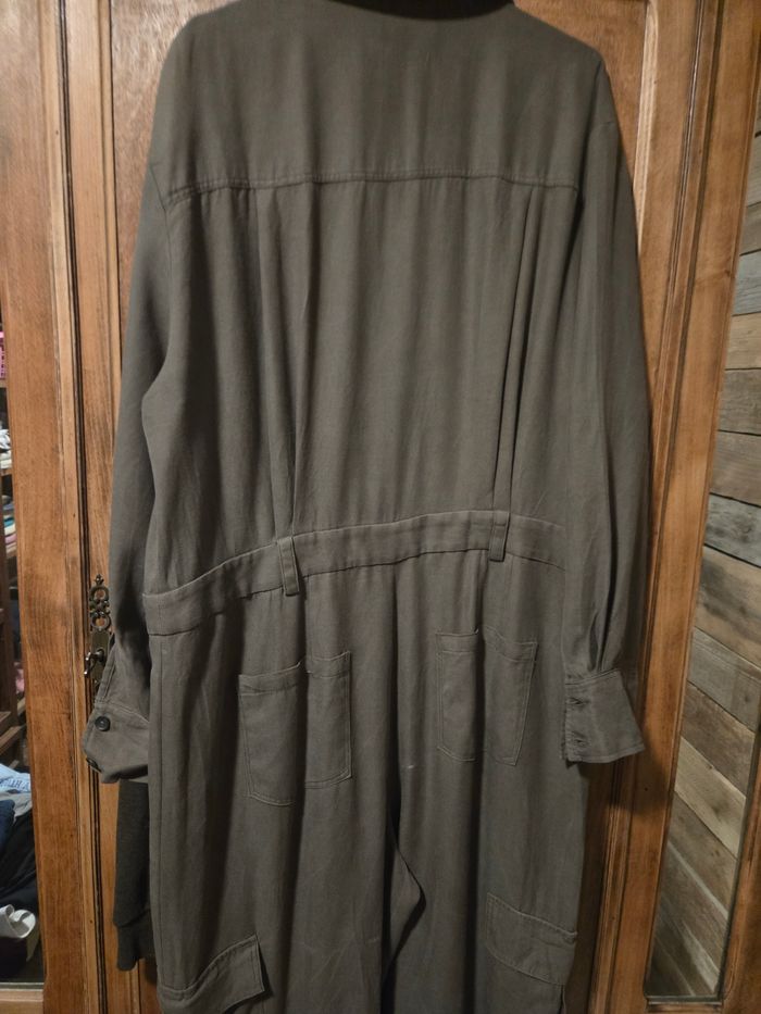 Combinaison kaki - photo numéro 4