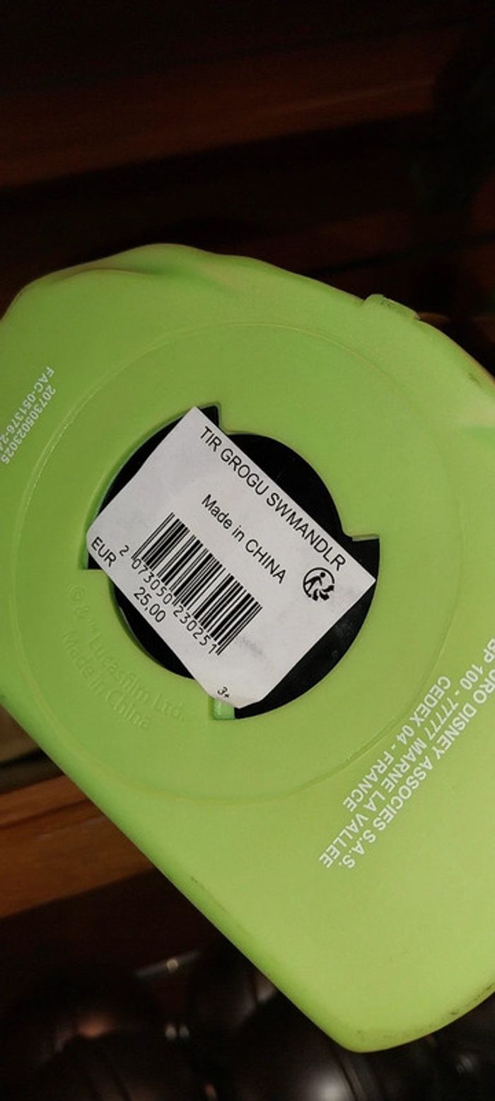 Pick-up tirelire Grogu Disney - photo numéro 3